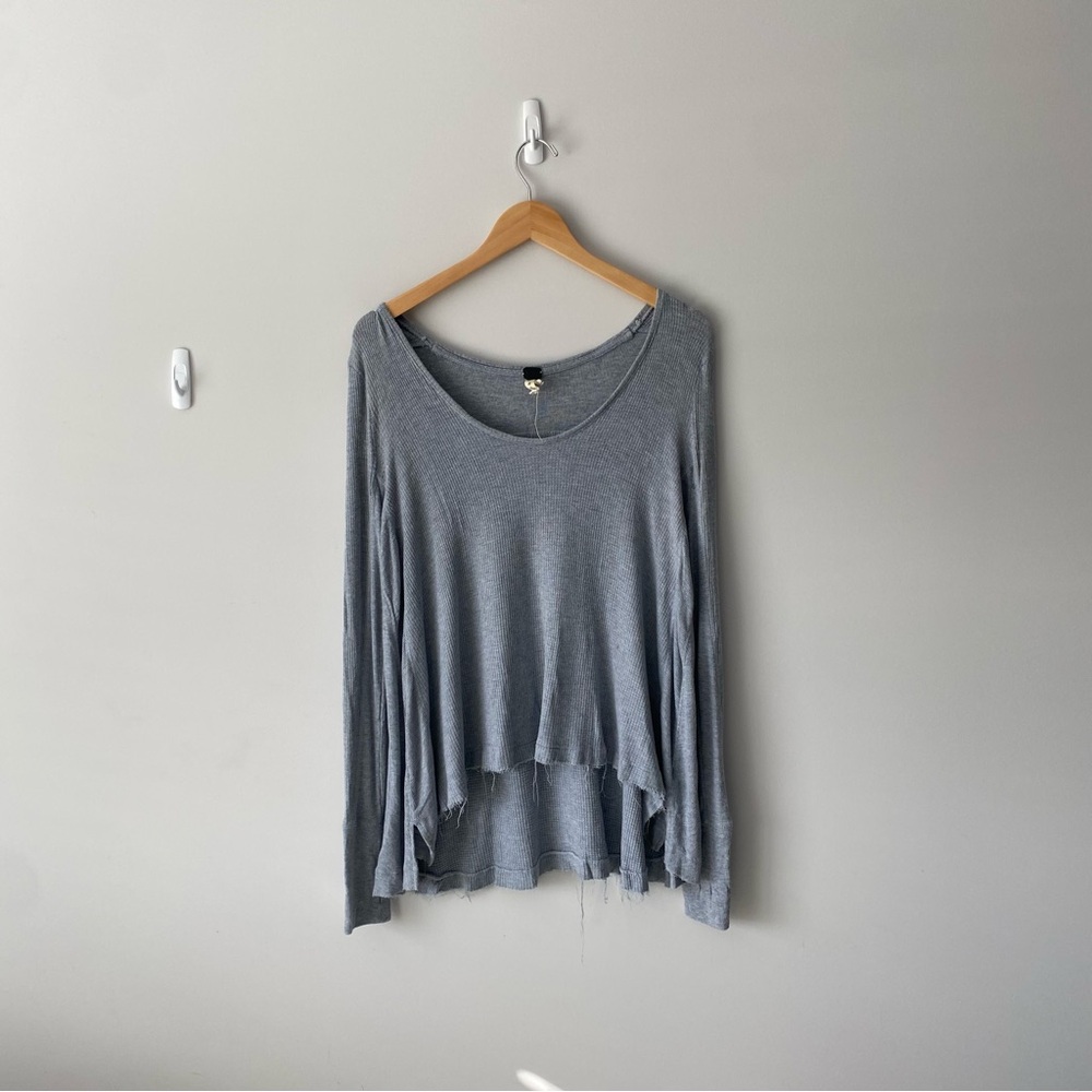 We The Free Gray Long Sleeve Top
